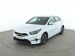 Weiß Gebraucht 2024 Kia Ceed Limousine | 20.500 € (Fairer Preis)