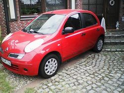 Rot Gebraucht 2010 Nissan Micra Kleinwagen | 1.800 €