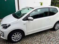 Weiß Gebraucht 2016 VW up! Kleinwagen | 7.500 € (Fairer Preis)