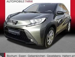 Schwarz Gebraucht 2023 Toyota Aygo Pulse Kleinwagen | 15.449 € (Fairer Preis)