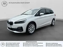 Weiß mineralweiss metallic Gebraucht 2022 BMW 220 Gran Tourer Van / Kleinbus | 25.690 € (Fairer Preis)