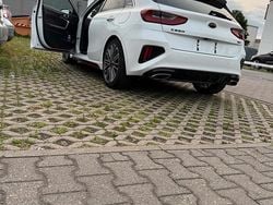 Weiß Gebraucht 2020 Kia Ceed GT Limousine | 19.000 € (Guter Preis)