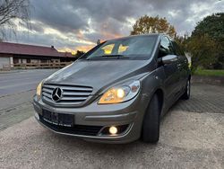 Grau Gebraucht 2008 Mercedes B180 Van / Kleinbus | 3.490 € (Guter Preis)