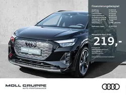 Mythosschwarz metallic Gebraucht 2023 Audi Q4 e-tron Ambiente SUV | 33.950 € (Superpreis)