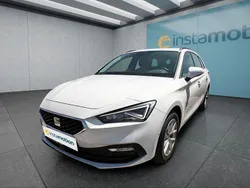 Weiß Gebraucht 2022 Seat Leon ST Kombi | 21.249 € (Guter Preis)