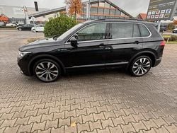 Schwarz Gebraucht 2021 VW Tiguan R-line SUV | 29.000 €