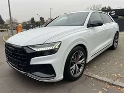Gletscherweiß Gebraucht 2021 Audi Q8 Sport SUV | 75.900 €
