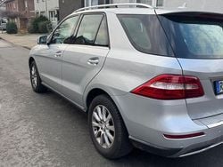 Silber Gebraucht 2011 Mercedes ML350 SUV | 12.000 € (Guter Preis)