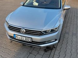 Silber Gebraucht 2018 VW Passat Kombi | 11.500 € (Fairer Preis)