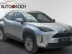Silber Neu 2025 Toyota Yaris Cross SUV | 28.640 € (Fairer Preis)