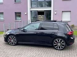 Schwarz Gebraucht 2015 VW Golf VII GTI Limousine | 15.499 € (Fairer Preis)