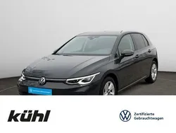 Uranograu Gebraucht 2023 VW Golf VIII Life Limousine | 20.590 € (Guter Preis)