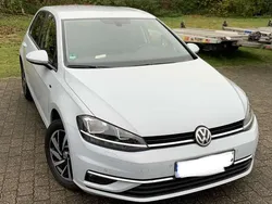Weiß Gebraucht 2018 VW Golf VII Join Kleinwagen | 12.500 € (Guter Preis)