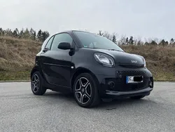 Schwarz Gebraucht 2023 Smart ForTwo Electric Drive Pulse Coupé | 14.190 € (Fairer Preis)
