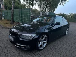 Schwarz Gebraucht 2011 BMW 320 Coupé | 11.299 € (Teuer)