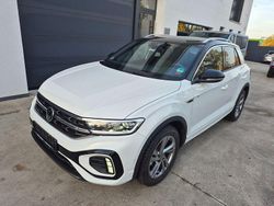 Pure white /dach schwarz Gebraucht 2025 VW T-Roc R-line SUV | 28.999 €