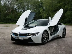 Weiß Gebraucht 2015 BMW i8 Performance Coupé | 45.990 € (Superpreis)