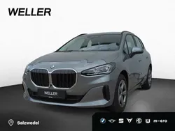 Skyscraper grau (grau) Gebraucht 2024 BMW 218 Active Tourer Performance Van / Kleinbus | 29.985 € (Superpreis)