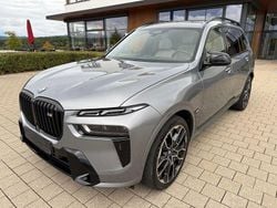 Grau Gebraucht 2023 BMW X7 M Sport SUV | 86.900 €