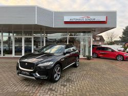 Schwarz Gebraucht 2016 Jaguar F-Pace First Edition SUV | 29.990 €