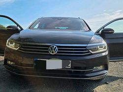 Grau Gebraucht 2017 VW Passat Kombi | 16.000 € (Fairer Preis)