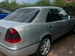 Silber Gebraucht 1996 Mercedes C230 Limousine | 2.300 € (Superpreis)