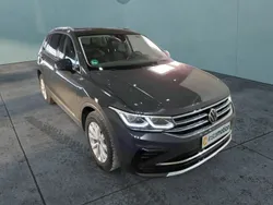 Grau Gebraucht 2021 VW Tiguan Elegance SUV | 33.175 € (Teuer)