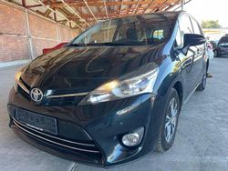 Blau Gebraucht 2014 Toyota Verso Comfort Van / Kleinbus | 8.499 € (Fairer Preis)