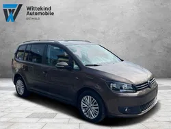Braun Gebraucht 2014 VW Touran Cup Van / Kleinbus | 15.999 € (Etwas zu teuer)