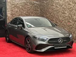 Grau Gebraucht 2024 Mercedes A200 AMG line Limousine | 36.990 € (Teuer)