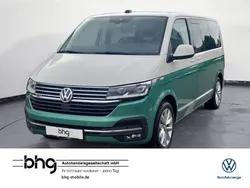 Candyweiß/bay leaf green meta Gebraucht 2021 VW T6.1 Comfortline Van | 59.930 € (Guter Preis)