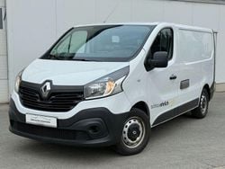 Weiß Gebraucht 2017 Renault Trafic Komfort Van / Kleinbus | 7.990 € (Superpreis)