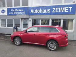 Rot Gebraucht 2018 Mitsubishi Outlander P-HEV Edition SUV | 21.990 € (Etwas zu teuer)