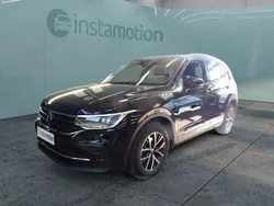 Schwarz Gebraucht 2023 VW Tiguan Life SUV | 31.283 € (Fairer Preis)