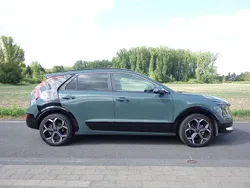 Grün Gebraucht 2023 Kia Niro Spirit SUV | 30.700 € (Fairer Preis)