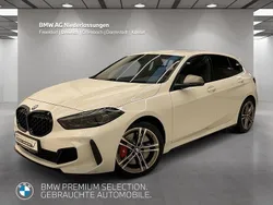 Weiß Gebraucht 2024 BMW M135 Comfort Edition Kleinwagen | 35.910 € (Guter Preis)