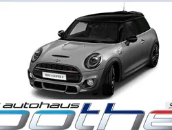 Grau Gebraucht 2019 Mini John Cooper Works Kleinwagen | 22.890 € (Guter Preis)
