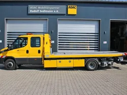 Gelb Gebraucht 2025 Iveco Daily Limousine | 105.000 €