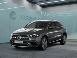 Grau Gebraucht 2024 Mercedes GLA200 AMG SUV | 44.534 € (Fairer Preis)