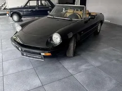 Schwarz Gebraucht 1993 Alfa Romeo Spider Cabrio | 34.600 €