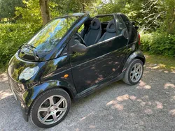 Schwarz Gebraucht 2002 Smart ForTwo Cabrio Cabrio | 2.250 €