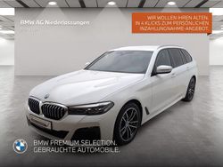 Weiß Gebraucht 2022 BMW 530 Shadowline Kombi | 39.910 € (Fairer Preis)