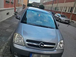 Silber Gebraucht 2005 Opel Meriva Van / Kleinbus | 1.000 € (Guter Preis)