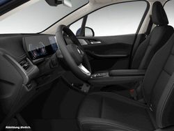 Grau Gebraucht 2024 BMW 216 Active Tourer Van / Kleinbus | 28.570 € (Fairer Preis)