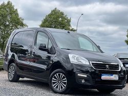 Schwarz Gebraucht 2017 Peugeot Partner Premium Van / Kleinbus | 6.599 € (Superpreis)