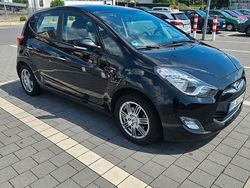 Schwarz Gebraucht 2013 Hyundai ix20 Edition Kleinwagen | 4.400 € (Fairer Preis)