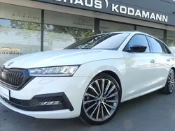 Moonweiss metallic Gebraucht 2022 Skoda Octavia SportLine Kombi | 30.950 € (Fairer Preis)
