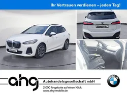 Weiß Gebraucht 2024 BMW 218 Active Tourer M Sport Van / Kleinbus | 31.530 € (Fairer Preis)