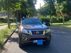 Braun Gebraucht 2016 Nissan Navara Abholung | 21.000 € (Fairer Preis)