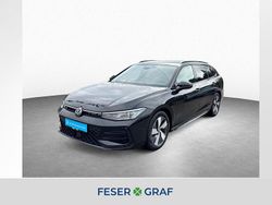 Grenadillschwarz metallic Gebraucht 2024 VW Passat R-line Kombi | 35.890 € (Fairer Preis)